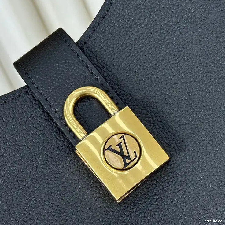 Fashionrepsfam ru Bags 2407YZ0213 LV 0711